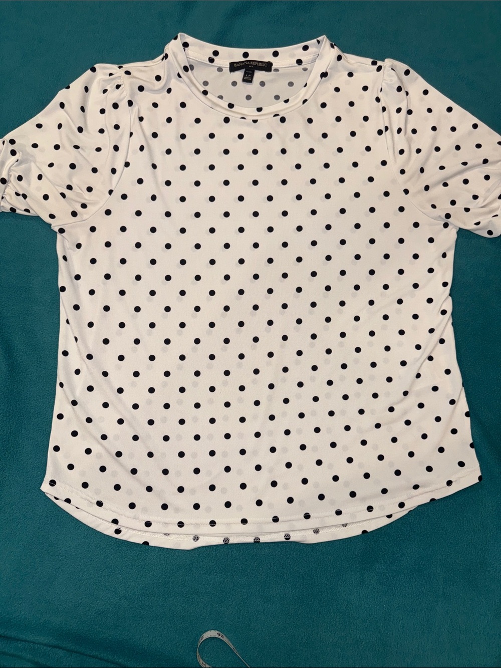 Banana Republic White Blouse with Black Polka Dots Size Large Petite